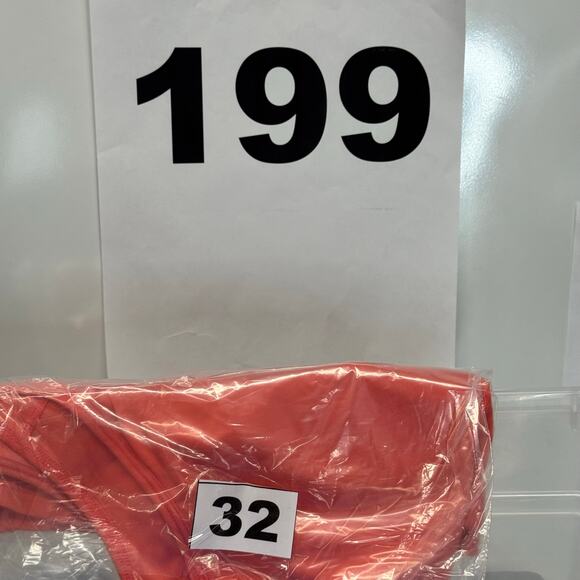 Nike One Dri-FIT Shirt Womens Sz L Training Cropped Tank Top FN2845-814 - Picture 8 of 8